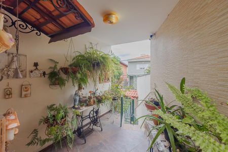 Casa à venda com 200m², 3 quartos e 2 vagasEntrada