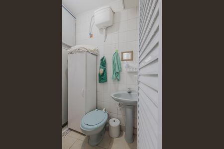 Casa à venda com 200m², 3 quartos e 2 vagasÁrea de Serviço