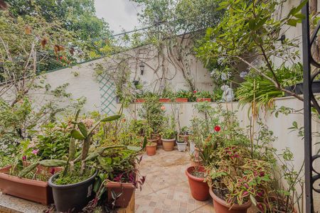 Casa à venda com 200m², 3 quartos e 2 vagasJardim