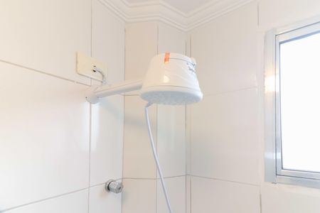 Banheiro de apartamento à venda com 2 quartos, 57m² em Vila Butantã, São Paulo