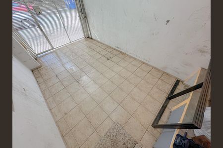 Garagem de casa para alugar com 2 quartos, 120m² em Jardim Humaita, São Paulo