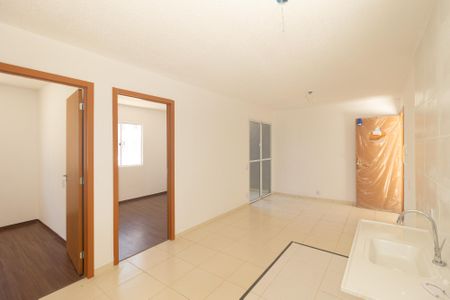 Sala de apartamento para alugar com 2 quartos, 48m² em Guaratiba, Rio de Janeiro