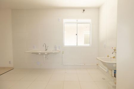 Apartamento para alugar com 48m², 2 quartos e 1 vaga Apartamento para alugar com 48m², 2 quartos e 1 vagaCozinha e Área de Serviço