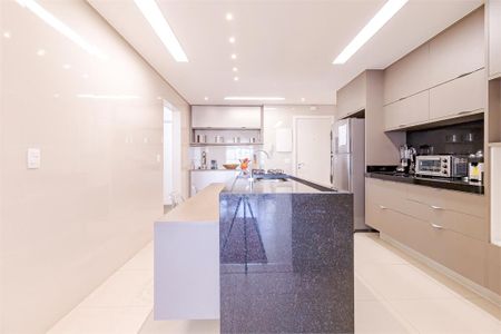 Apartamento à venda com 2 quartos, 150m² em Itaim Bibi, São Paulo