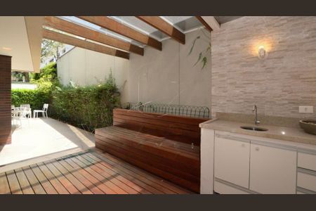 Casa à venda com 415m², 4 quartos e 3 vagas