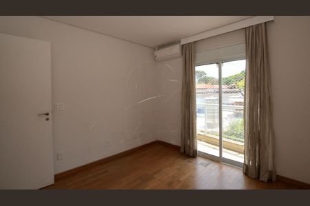 Casa à venda com 415m², 4 quartos e 3 vagas