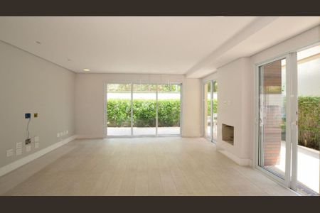 Casa à venda com 415m², 4 quartos e 3 vagas