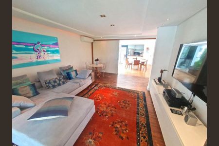 Casa à venda com 4 quartos, 454m² em Alto de Pinheiros, São Paulo