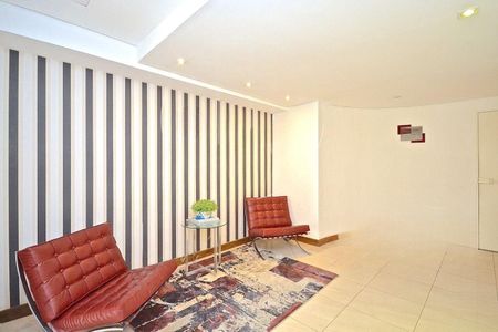 Apartamento à venda com 3 quartos, 132m² em Vila Romana, São Paulo