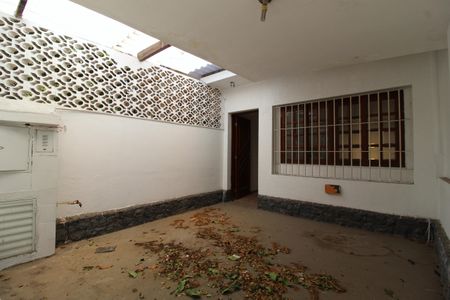 Casa à venda com 110m², 2 quartos e 1 vagaGaragem