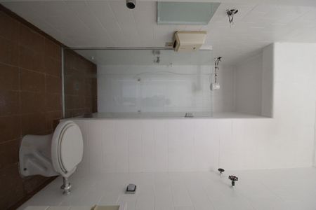 Casa à venda com 110m², 2 quartos e 1 vagaBanheiro