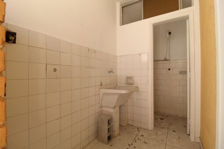 Casa à venda com 110m², 2 quartos e 1 vagaÁrea de Serviço