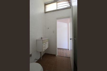 Casa à venda com 110m², 2 quartos e 1 vagaBanheiro