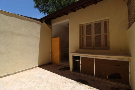 Casa à venda com 110m², 2 quartos e 1 vagaQuintal