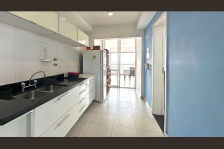 Apartamento à venda com 3 quartos, 161m² em Vila Romana, São Paulo