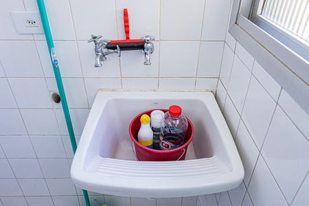 Apartamento à venda com 67m², 3 quartos e 1 vagaÁrea de Serviço