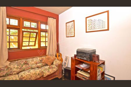 Casa à venda com 3 quartos, 200m² em Alto de Pinheiros, São Paulo