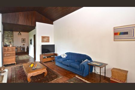 Casa à venda com 3 quartos, 200m² em Alto de Pinheiros, São Paulo