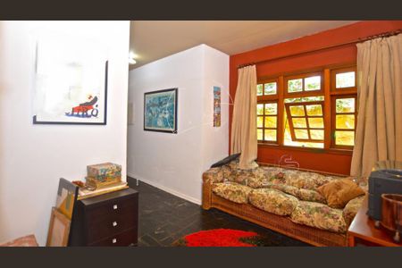 Casa à venda com 3 quartos, 200m² em Alto de Pinheiros, São Paulo