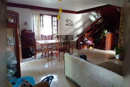Casa à venda com 4 quartos, 171m² em Piratininga, Niterói
