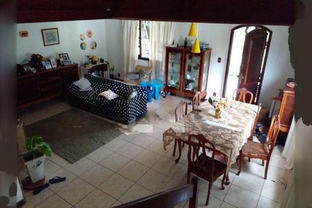 Casa à venda com 4 quartos, 171m² em Piratininga, Niterói