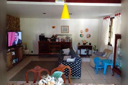 Casa à venda com 4 quartos, 171m² em Piratininga, Niterói