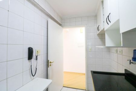 Cozinha de apartamento à venda com 2 quartos, 58m² em Jardim Aeroporto, São Paulo