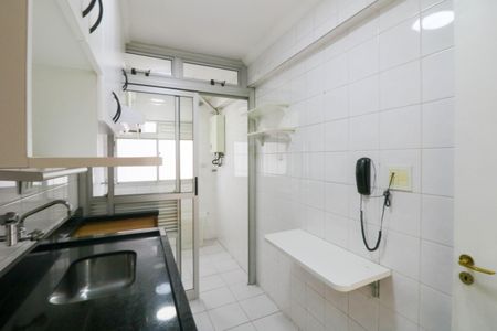 Cozinha de apartamento à venda com 2 quartos, 58m² em Jardim Aeroporto, São Paulo