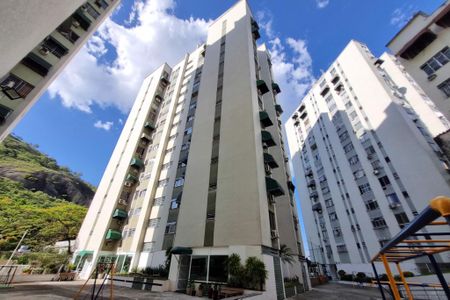 Apartamento para alugar com 50m², 2 quartos e 1 vaga Apartamento para alugar com 50m², 2 quartos e 1 vagaFachada do bloco
