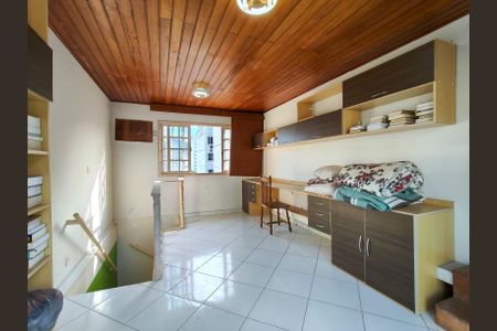 Casa à venda com 438m², 6 quartos e 6 vagasSala