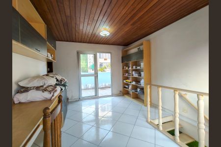 Casa à venda com 438m², 6 quartos e 6 vagasSala