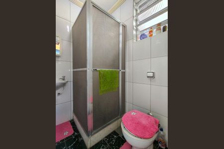 Casa à venda com 438m², 6 quartos e 6 vagasBanheiro de serviço