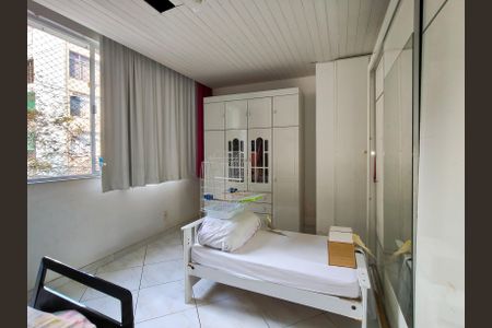 Casa à venda com 438m², 6 quartos e 6 vagasQuarto 2