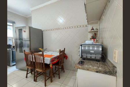 Casa à venda com 438m², 6 quartos e 6 vagasCozinha