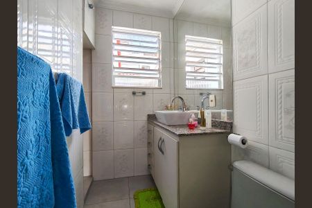 Casa à venda com 438m², 6 quartos e 6 vagasBanheiro da Suíte 2