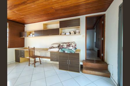 Casa à venda com 438m², 6 quartos e 6 vagasSala