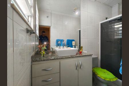 Casa à venda com 438m², 6 quartos e 6 vagasBanheiro da Suíte 2