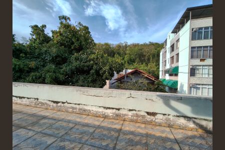 Casa à venda com 438m², 6 quartos e 6 vagasVista do Quarto 4