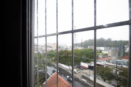 Vista Quartos 1 de apartamento para alugar com 2 quartos, 48m² em Vila Santa Luzia, Taboão da Serra