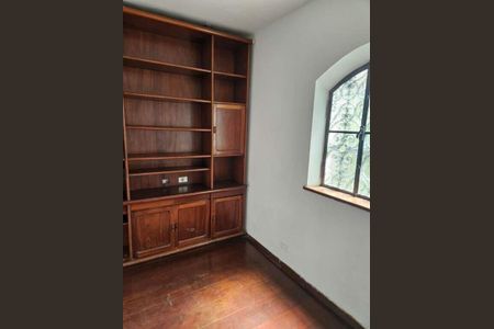 Casa à venda com 4 quartos, 230m² em Brooklin, São Paulo