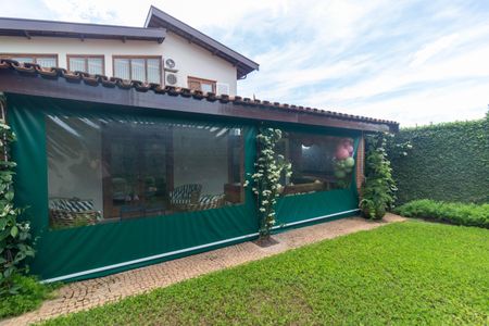 Casa de condomínio à venda com 347m², 4 quartos e 4 vagasQuintal