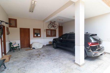 Casa de condomínio à venda com 347m², 4 quartos e 4 vagasGaragem