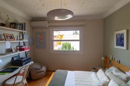 Casa de condomínio à venda com 347m², 4 quartos e 4 vagasQuarto 01