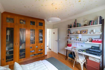 Casa de condomínio à venda com 347m², 4 quartos e 4 vagasQuarto 01