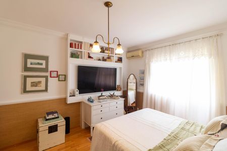 Casa de condomínio à venda com 347m², 4 quartos e 4 vagasSuíte 02