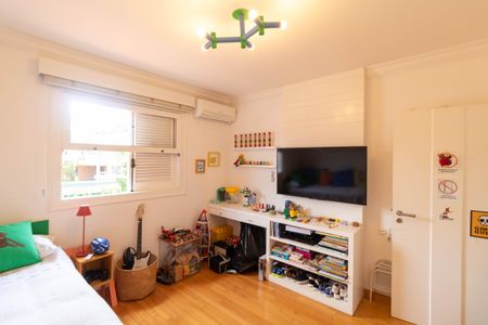 Casa de condomínio à venda com 347m², 4 quartos e 4 vagasQuarto 02