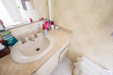 Apartamento à venda com 131m², 4 quartos e 2 vagasBanheiro da Suíte