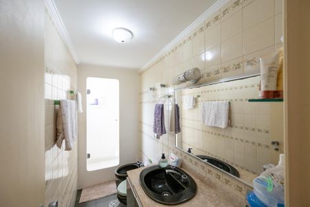 Apartamento à venda com 131m², 4 quartos e 2 vagasBanheiro Social