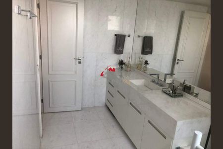 Apartamento à venda com 495m², 3 quartos e 5 vagas