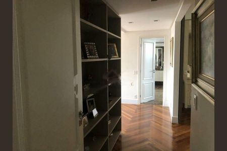 Apartamento à venda com 495m², 3 quartos e 5 vagas